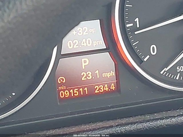 2013 Bmw X1 Xdrive28i მანქანა იყიდება აუქციონზე, vin: WBAVL1C59DVR86211, აუქციონის ნომერი: 44143831