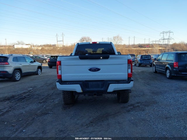 44143837 :رقم المزاد ، 1FT7W2BT6KED90642 vin ، 2019 Ford F-250 Xl مزاد بيع