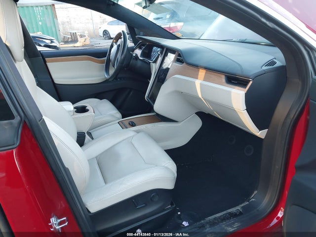 5YJXCBE20KF192231 Tesla Model X 100d/75d/long Range