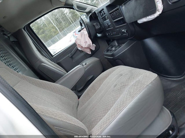 1GCWGAFG8K1367726 Chevrolet Express 2500 Work Van