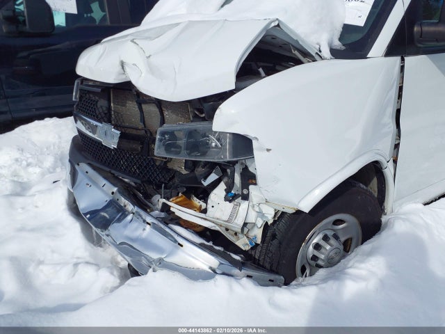 1GCWGAFG8K1367726 Chevrolet Express 2500 Work Van
