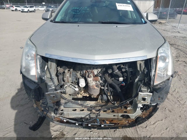 44143916 :رقم المزاد ، 3GYFNCE32GS506796 vin ، 2016 Cadillac Srx Performance Collection مزاد بيع