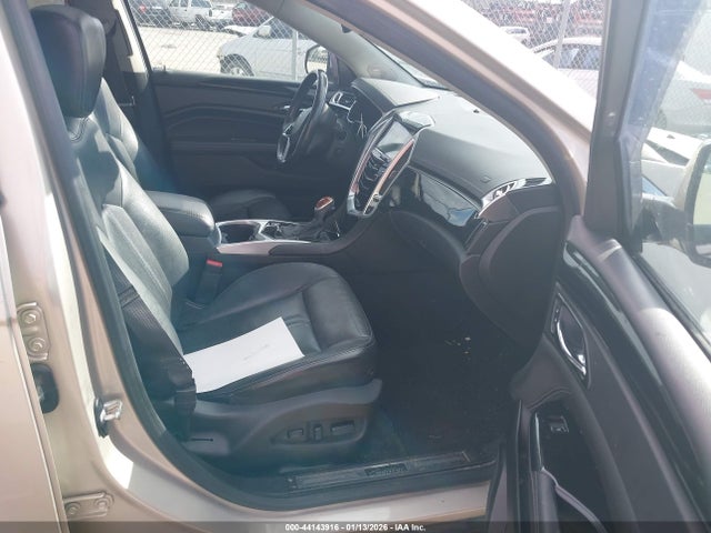 44143916 :رقم المزاد ، 3GYFNCE32GS506796 vin ، 2016 Cadillac Srx Performance Collection مزاد بيع