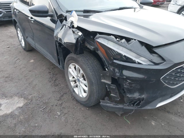 1FMCU9G6XLUC75917 Ford ESCAPE SE