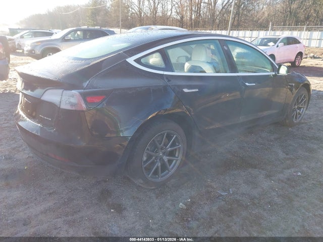 2018 TESLA MODEL 3 5YJ3E1EBXJF170559 Photo 3