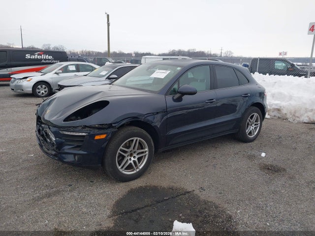 2018 PORSCHE MACAN WP1AA2A53JLB01877 Photo 1