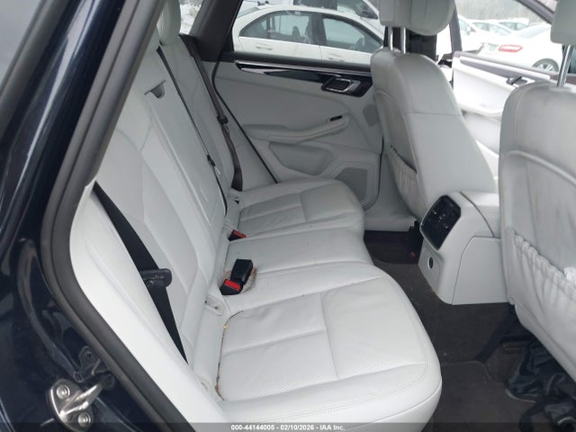 2018 PORSCHE MACAN WP1AA2A53JLB01877 Photo 7
