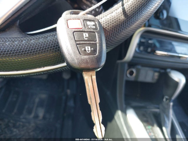 Toyota COROLLA SE 2019 5YFBURHE3KP863885 Image 11