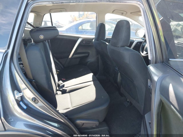 2017 TOYOTA RAV4 JTMZFREV5HD107936 Photo 7