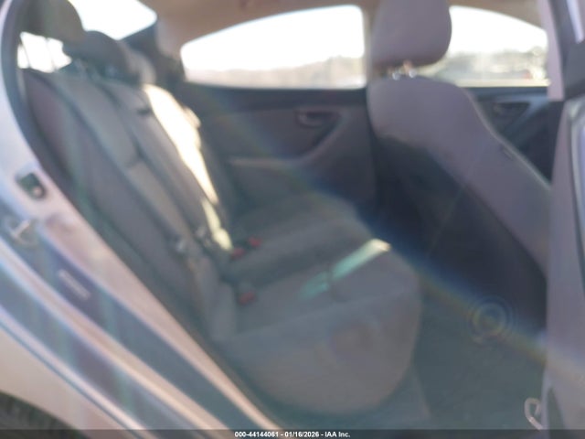 KMHDH4AE5EU147440 Hyundai ELANTRA SE