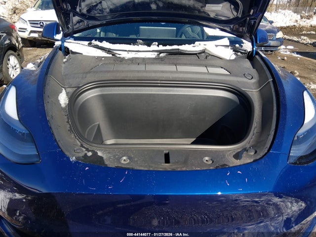 2023 TESLA MODEL Y 7SAYGDEE9PF876512 Photo 9