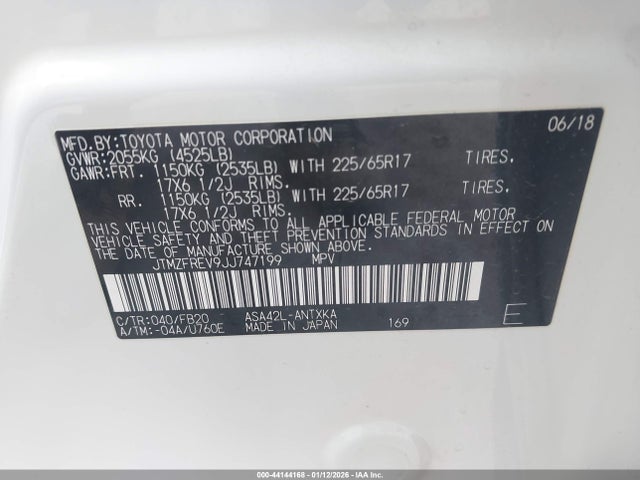JTMZFREV9JJ747199 Toyota RAV4 LE
