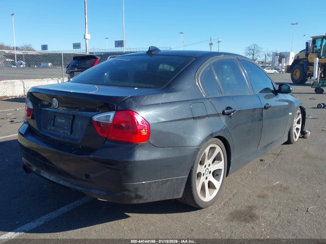 2006 BMW 330I WBAVB335X6KS33533 Photo 3