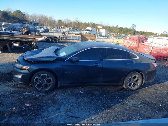 1G1ZD5ST0LF096061 Chevrolet Malibu Fwd Lt