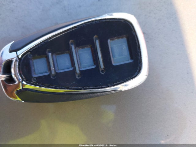 Продаж на аукціоні авто 2018 Chevrolet Malibu Lt, vin: 1G1ZD5ST3JF179092, номер лоту: 44144236