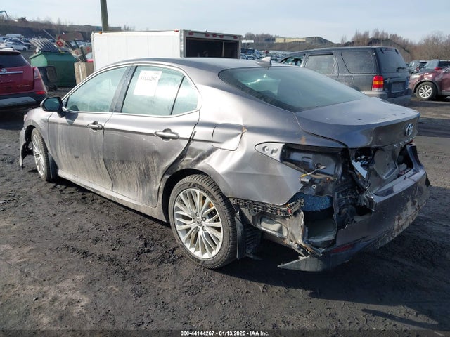 2019 Toyota Camry Hybrid Xle მანქანა იყიდება აუქციონზე, vin: 4T1B21HK9KU515536, აუქციონის ნომერი: 44144267