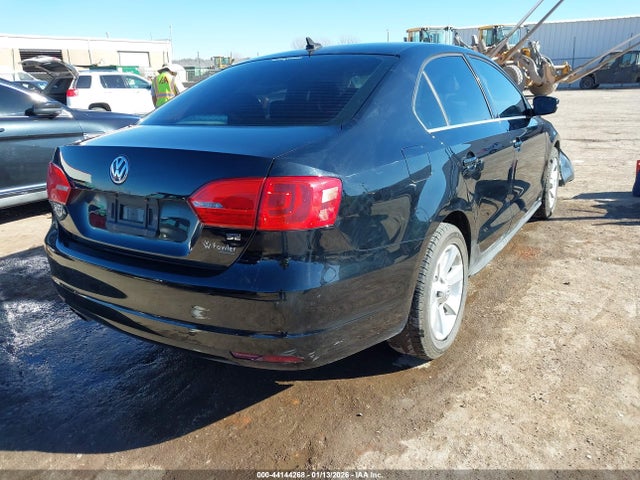 44144268 :رقم المزاد ، 3VWD07AJ6EM289095 vin ، 2014 Volkswagen Jetta 1.8t Se مزاد بيع
