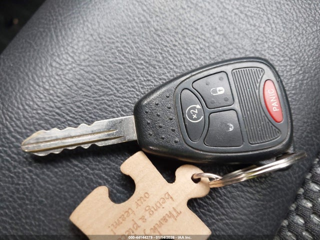 1C4NJDEB2GD758235 Jeep Compass Latitude