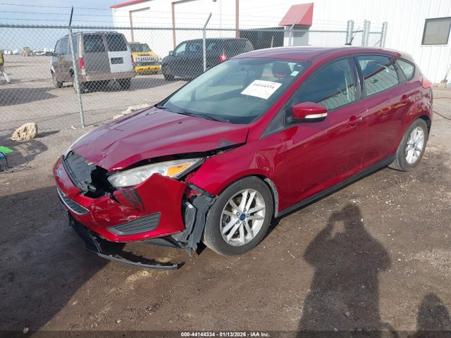 Ford FOCUS SE 2016 1FADP3K25GL217023 Image 2