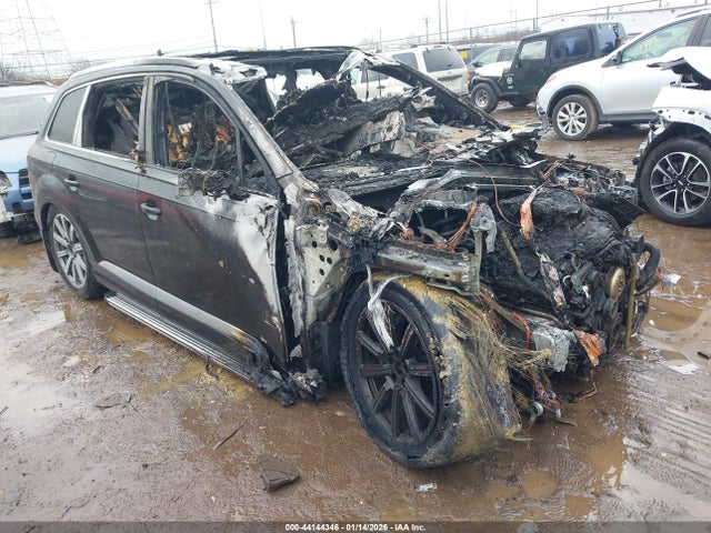 2017 AUDI Q7 WA1LAAF75HD015547 Photo 0