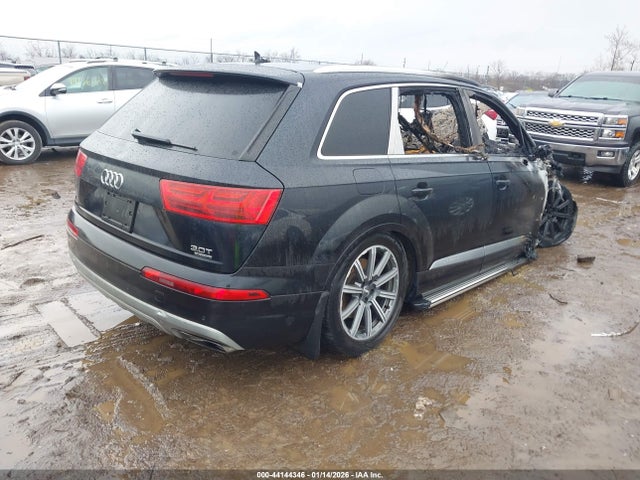 2017 AUDI Q7 WA1LAAF75HD015547 Photo 3