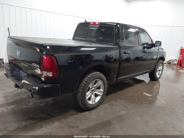 44144367 :رقم المزاد ، 1C6RR7MT3FS539212 vin ، 2015 Ram 1500 Sport مزاد بيع