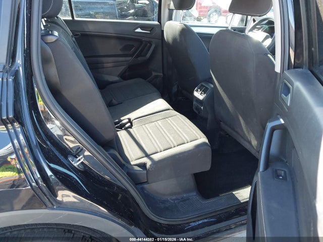 3VV1B7AXXNM111809 Volkswagen Tiguan 2.0t S