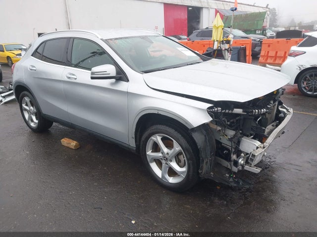 2019 MERCEDES-BENZ GLA 250 WDCTG4GB4KU009247