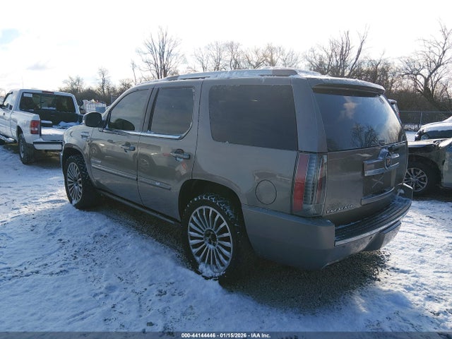 2013 CADILLAC ESCALADE 1GYS4CEF6DR159645 Photo 2