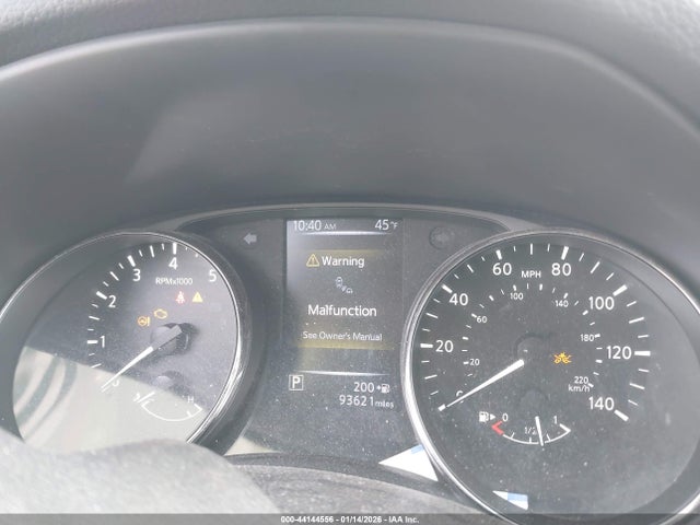 JN1BJ1CR5JW287777 Nissan Rogue Sport S