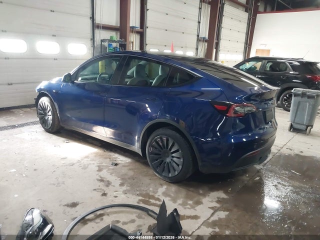 2023 TESLA MODEL Y 7SAYGDEE4PF871234 Photo 2