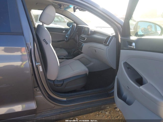 KM8J33AL7LU178874 Hyundai Tucson Sport