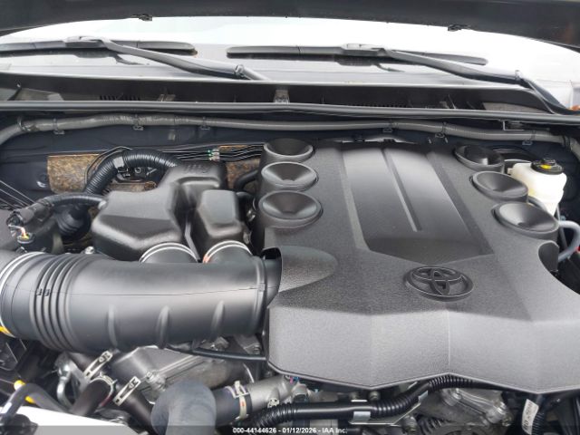 2024 TOYOTA 4RUNNER jteeu5jr8r5312891 Photo 9