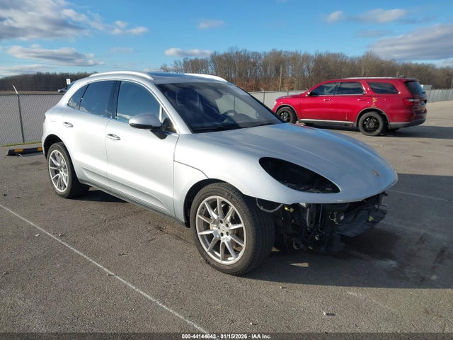 2015 PORSCHE MACAN WP1AB2A55FLB51202 Photo 0