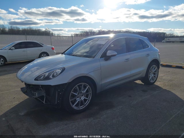 2015 PORSCHE MACAN WP1AB2A55FLB51202 Photo 1