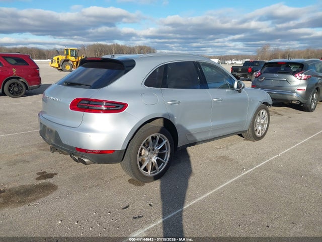2015 PORSCHE MACAN WP1AB2A55FLB51202 Photo 3