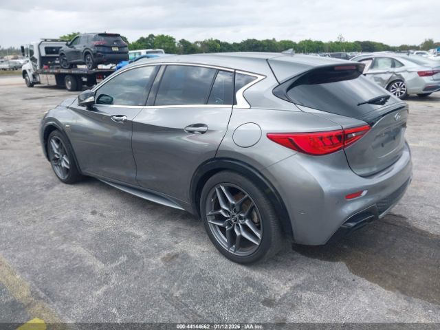 2017 INFINITI QX30 SJKCH5CP4HA027152 Photo 2