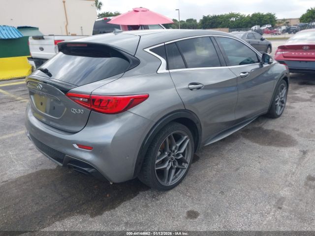 2017 INFINITI QX30 SJKCH5CP4HA027152 Photo 3