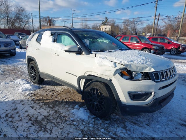 2018 JEEP COMPASS 3C4NJDBB4JT168415