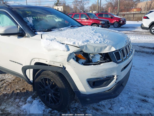 2018 JEEP COMPASS 3C4NJDBB4JT168415 Photo 5