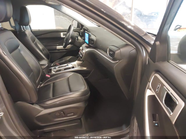 2021 FORD EXPLORER 1FMSK8DH4MGA23422 Photo 4