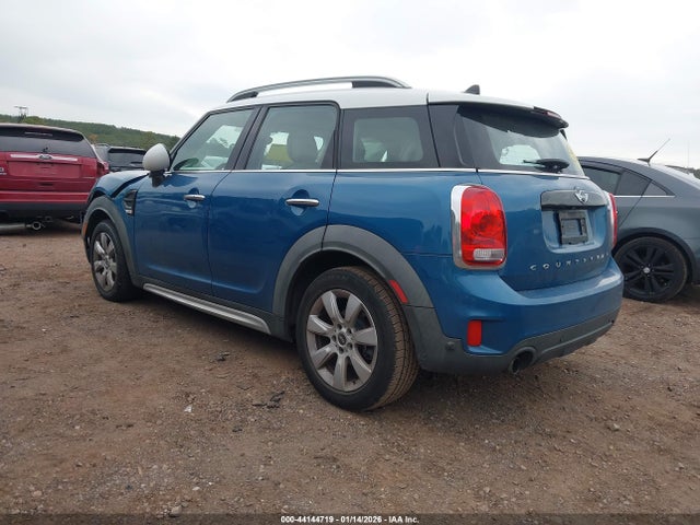 2018 MINI COUNTRYMAN WMZYS7C37J3E08476 Photo 2