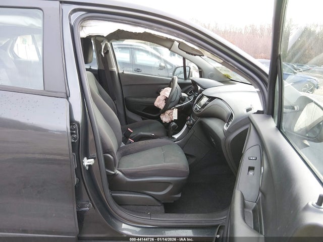 2019 CHEVROLET TRAX 3GNCJKSB8KL189935 Photo 4