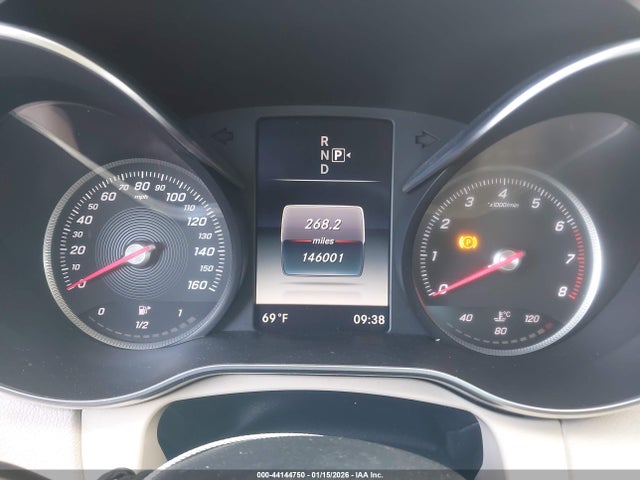 44144750 :رقم المزاد ، 55SWF4JB5FU057206 vin ، 2015 Mercedes-benz C 300 مزاد بيع