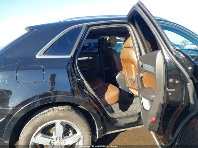 WA1EFCFS9FR010605 Audi Q3 2.0t Premium Plus