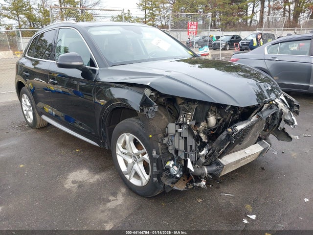 2019 AUDI Q5 WA1ANAFY4K2122483 Photo 0