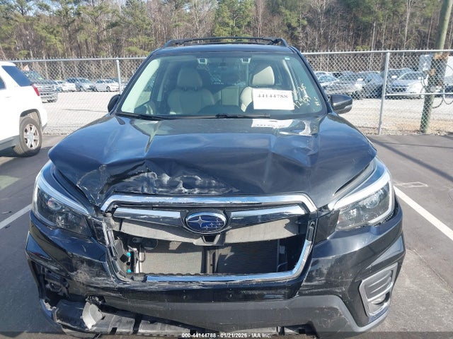 44144788 :رقم المزاد ، JF2SKASCXMH492951 vin ، 2021 Subaru Forester Limited مزاد بيع