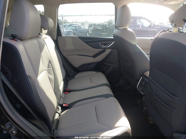 44144788 :رقم المزاد ، JF2SKASCXMH492951 vin ، 2021 Subaru Forester Limited مزاد بيع