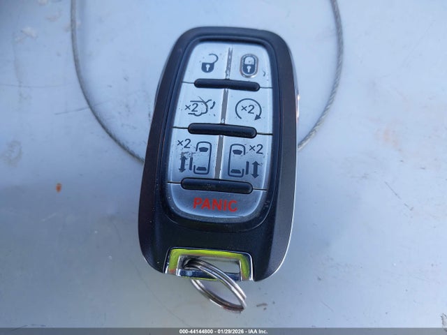 Продаж на аукціоні авто 2019 Chrysler Pacifica Touring L, vin: 2C4RC1BG8KR721402, номер лоту: 44144800