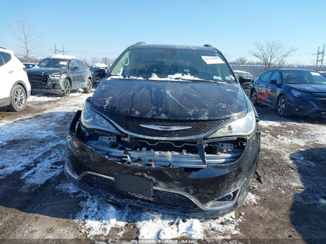 Продаж на аукціоні авто 2019 Chrysler Pacifica Touring L, vin: 2C4RC1BG8KR721402, номер лоту: 44144800
